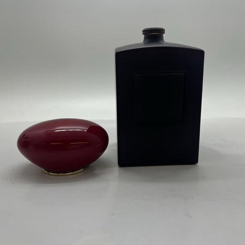 100ml Black Square Glass Perfume Bottle with Crimp Pump