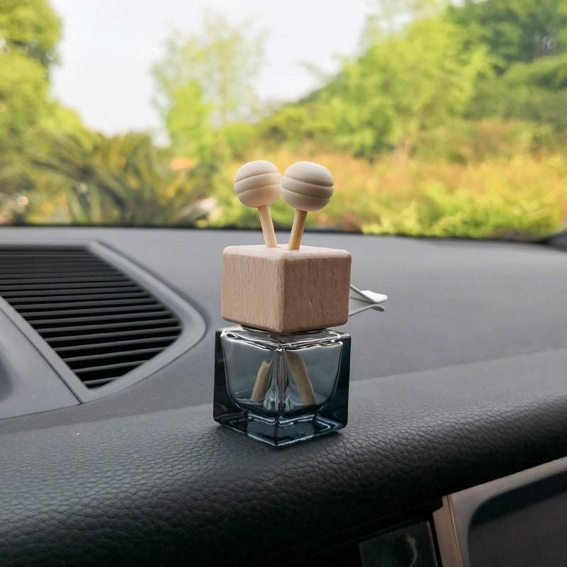 10ml Transparent Glass Car Aromatherapy Bottle for Cosmetic Use